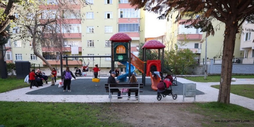 Derincede Parklar Yenileniyor Güzelleşiyor	