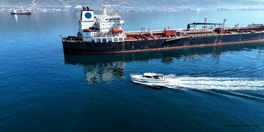 İzmit Körfezinde temizlik ve denetim seferberliği