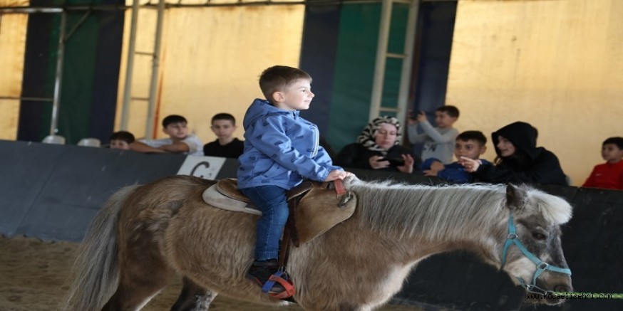 Kartepe Belediyesi Atlı Binicilik Kulübüne Yoğun İlgi