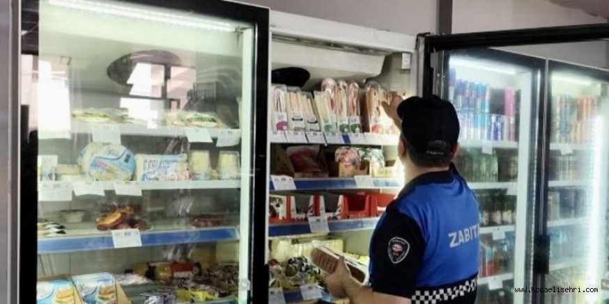 Körfez Zabıtası Denetimlerini Sürdürüyor	