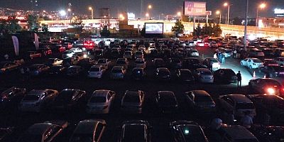 Arabada Sinema etkinliğine yoğun katılım