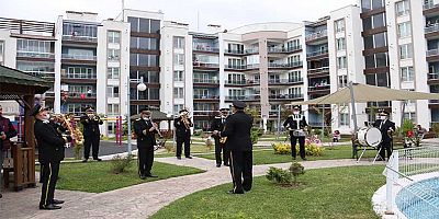 Bayramın coşkusu Bando takımının şarkıları ile yaşandı