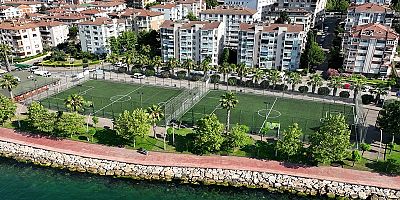 Büyükşehirden kırsala 12 futbol sahası