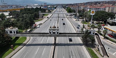 Çenesuyu ve 60 Evlerin eski üstgeçitleri sökülüyor