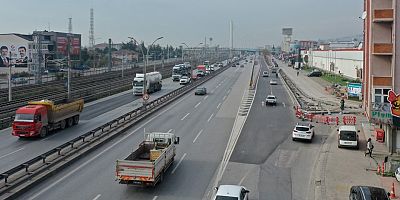 D 100 yan yolda trafik akışı İstanbul yönünde olacak