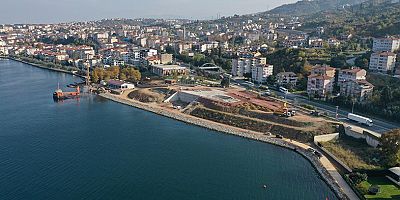 Değirmendere kayık çekek yeri için kazıklar çakılıyor