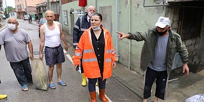 Evini su basan aileye, Hürriyet’ten yardım eli