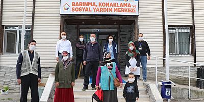 Evleri yanan aileler Barınma Merkezi’ne yerleştirildi