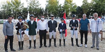 Gazi Mustafa Kemal kupası nefesleri kesti