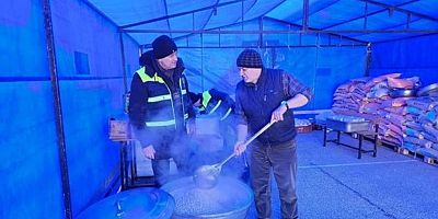 GÖLCÜK BELEDİYESİ VAR GÜCÜYLE DEPREMZEDELERİN YANINDA