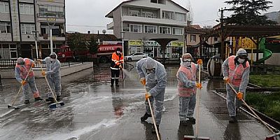 Gölcükte Her caddeye Dezenfekte