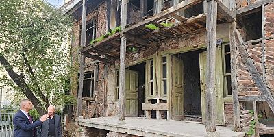 Gölcükte Tarihi Yapı Kütüphane Oluyor