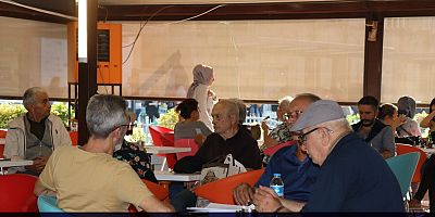 Gülümse Kafe Fevziye doldu taştı