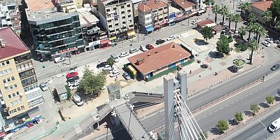 Halkevindeki geçidin yürüyen merdiveni 10 gün kapalı