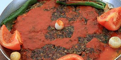 İftar sofranız için lezzetine doyum olmayan 5 tepsi yemeği