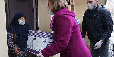 İhtiyaç sahiplerine yardım kolisi