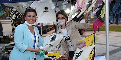 İZMEK el emeği pazarına büyük ilgi