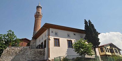 İzmit Akçakoca Dere Camii 