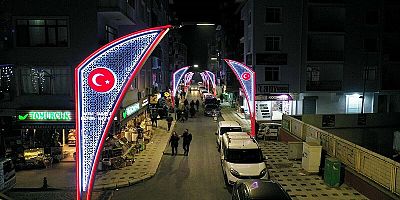 İzmit İstiklal Caddesi yenilenen yüzüyle çok güzel oldu