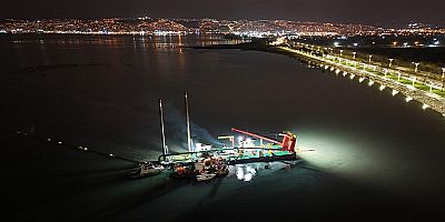 İzmit Körfezinden 66 bin kamyon çamur çıktı