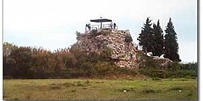 İzmit Surları ve Kalesi