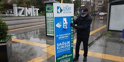 İzmitin farklı yerlerine dezenfektan yerleştirildi