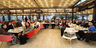 İzmitlilerin bu yıl da iftar için ilk tercihi Gülümse Kafe oldu