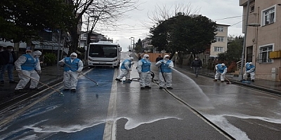 İzmitte her yer dezenfekte ediliyor