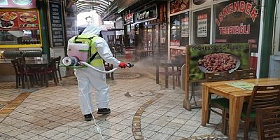 Kapanönü çarşısı virüse karşı ilaçlandı