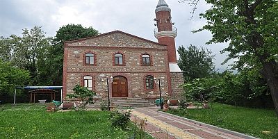 Kartepe Hikmetiye camii