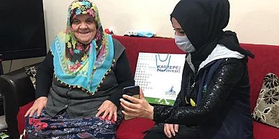 Kartepede 1721 km'den doğum günü kutlandı