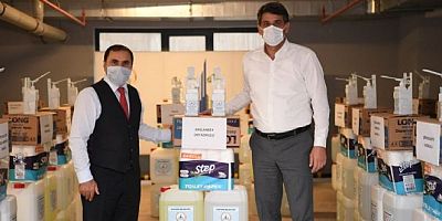 Kartepede her okula hijyen seti dağıtıldı