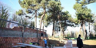 Kartepeye göl manzaralı kahvaltı evi yapılıyor