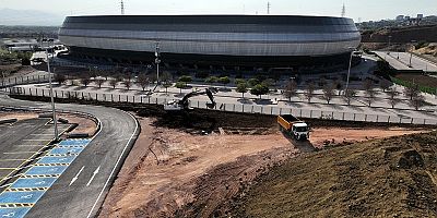 Kocaeli Stadının çevresinde hummalı çalışma