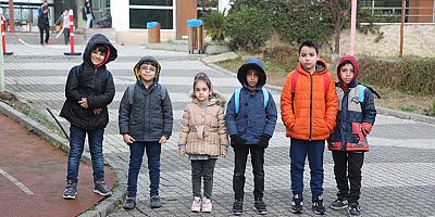 Kocaelideki depremzede küçük misafirlerimiz okula başladı