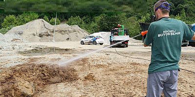 Kurban satış yerleri ilaçlanıyor