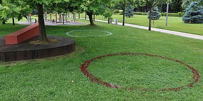 Parklarda sosyal mesafe korunacak