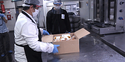 Ramazan’da ihtiyaç sahiplerinin sofralarına sıcak yemek gidiyor