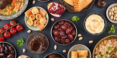 Ramazan için corona uyarısı: İftar sofrasında yüksek sesle konuşmayın!