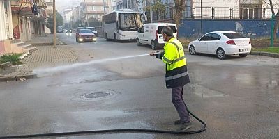 Sokağa çıkma yasağında dezenfeksiyon çalışmaları