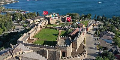 Tarihi Hereke Kalesinde Görkemli Açılış	