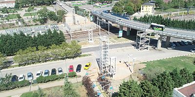 Tramvay güzergahına üç üstgeçit birden