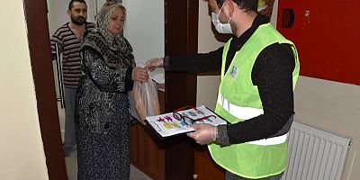 Yaşlıların ve Engellilerin evine ekmek gidiyor