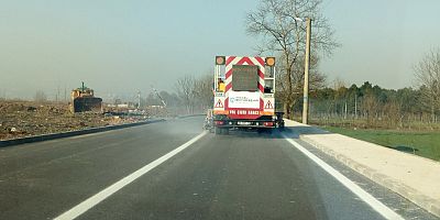 Yollar çevreci boyalar ile boyanıyor